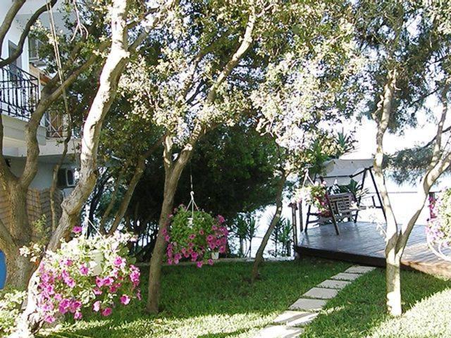 Tzeni Villa Лигия Екстериор снимка