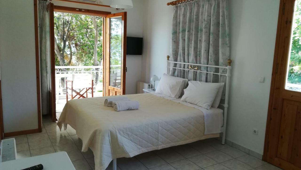 Tzeni Villa Лигия Екстериор снимка